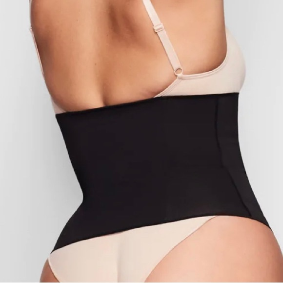 SKIMS Waist Trainer - 2X ONYX - Picture 6 of 6